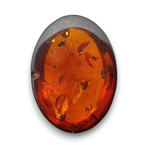 Bursztyn bałtycki kaboszon 18x13 mm nr 810