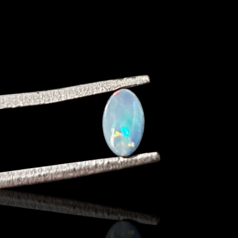 Opal australijski doublet 5x3 mm nr 14