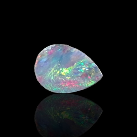 Opal australijski doublet 7x5 mm nr 64