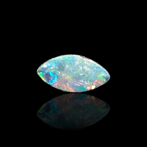 Opal australijski doublet 8x4 mm nr 84