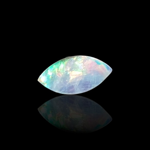 Opal australijski doublet 8x5 mm nr 77