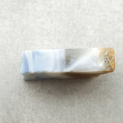 Opal niebieski ciety surowy 25x17 mm nr 129