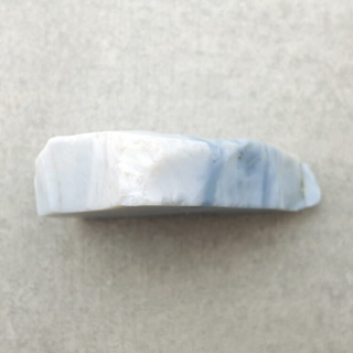 Opal niebieski ciety surowy 31x24 mm nr 151