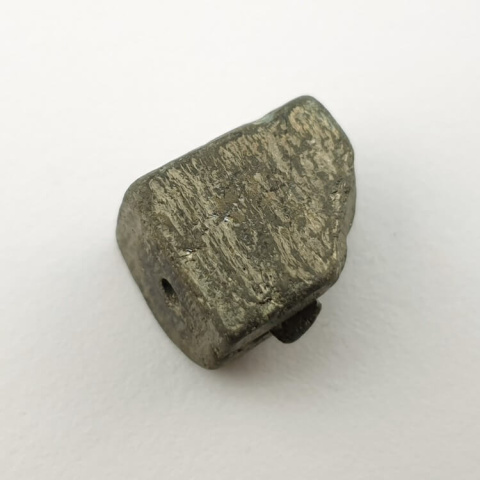 Piryt bryłka z dziurką 12x12 mm nr 59