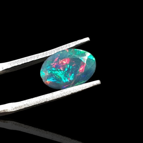 Czarny opal etiopski fasetowany 10x7 mm nr 670