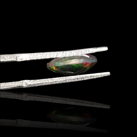 Czarny opal etiopski fasetowany 10x7 mm nr 673