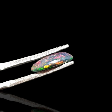 Czarny opal etiopski fasetowany 10x8 mm nr 649