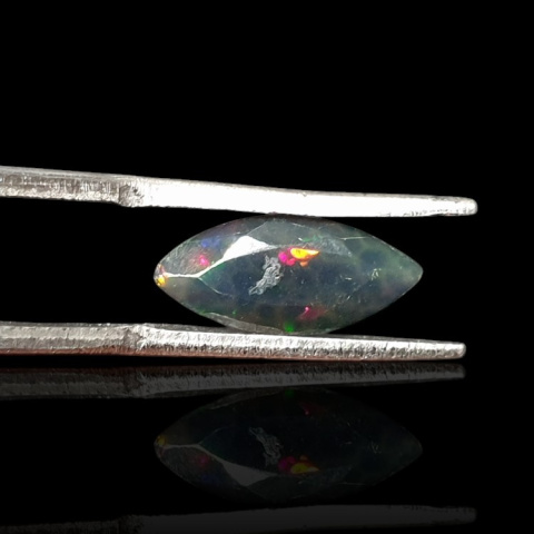 Czarny opal etiopski fasetowany 13x6 mm nr 642