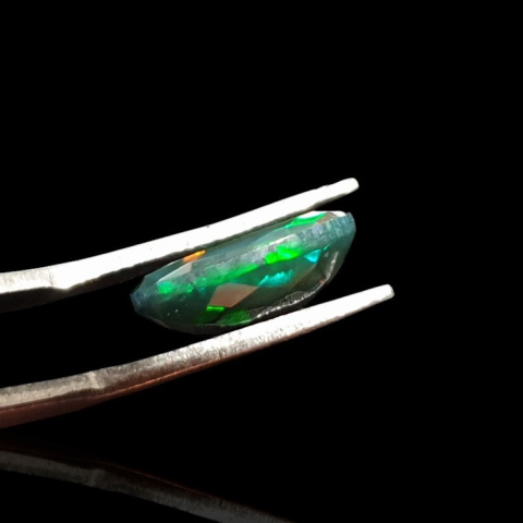 Czarny opal etiopski fasetowany 13x7 mm nr 622