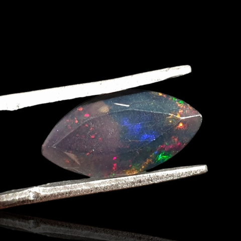 Czarny opal etiopski fasetowany 15x8 mm nr 618