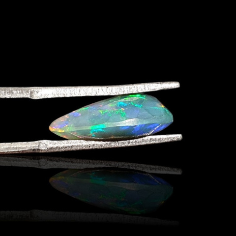 Czarny opal etiopski fasetowany 15x9 mm nr 615