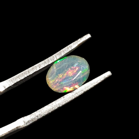 Czarny opal etiopski fasetowany 7x6 mm nr 702