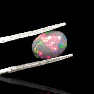 Czarny opal etiopski fasetowany 9x7 mm nr 689