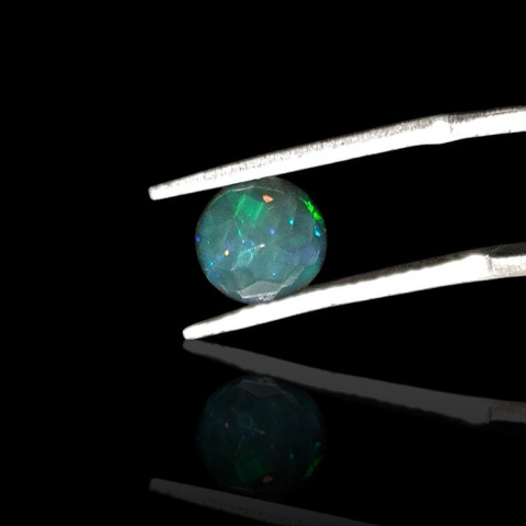 Czarny opal etiopski fasetowany fi 7 mm nr 713