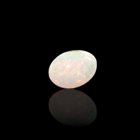 Opal z Etiopii kaboszon 8x6 mm nr 740