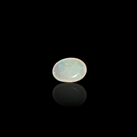 Opal z Etiopii kaboszon 8x6 mm nr 752