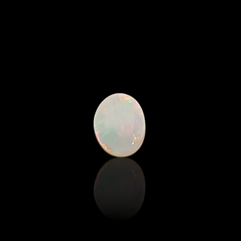 Opal z Etiopii kaboszon 8x6 mm nr 754