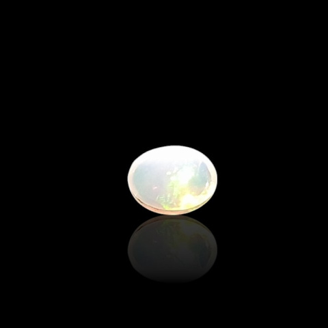 Opal z Etiopii kaboszon 8x6 mm nr 759