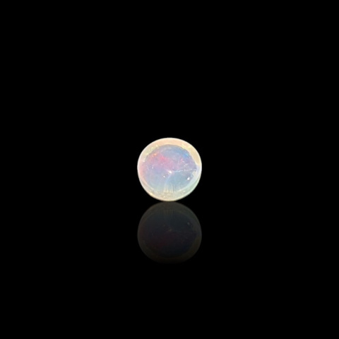 Opal z Etiopii kaboszon fi 6 mm nr 821