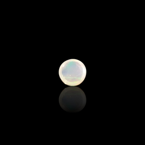 Opal z Etiopii kaboszon fi 6 mm nr 832