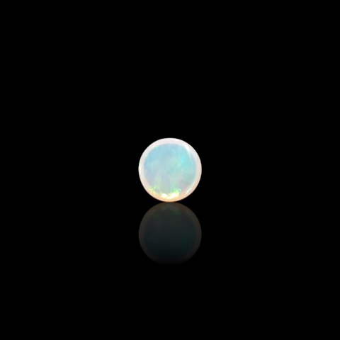 Opal z Etiopii kaboszon fi 7 mm nr 801