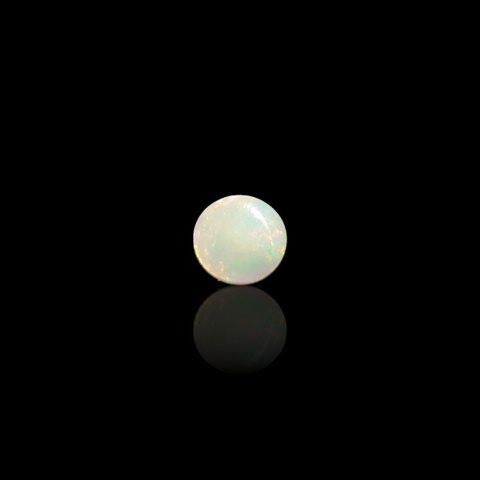 Opal z Etiopii kaboszon fi 7 mm nr 807