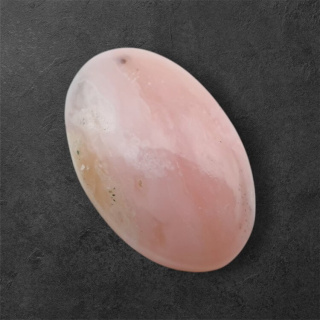 Opal różowy kaboszon 23x15 mm nr 111