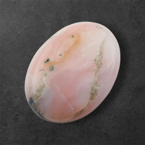 Opal różowy kaboszon 23x17 mm nr 122