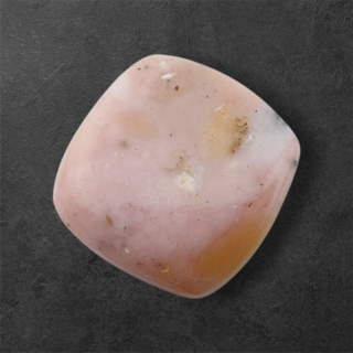 Opal różowy kaboszon 23x22 mm nr 127