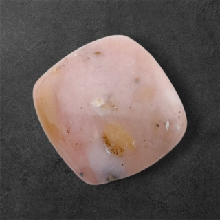 Opal różowy kaboszon 23x22 mm nr 127