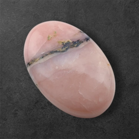 Opal różowy kaboszon 24x16 mm nr 110