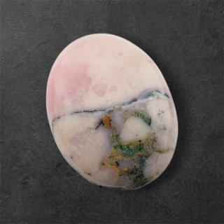 Opal różowy kaboszon 24x19 mm nr 97