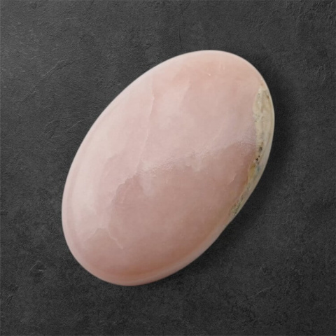 Opal różowy kaboszon 25x16 mm nr 106