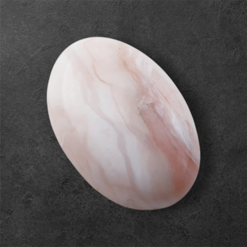 Opal różowy kaboszon 25x17 mm nr 115