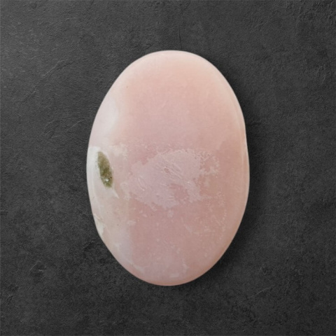 Opal różowy kaboszon 26x18 mm nr 119