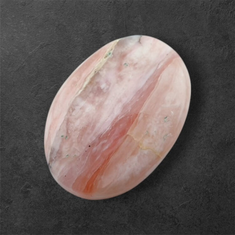 Opal różowy kaboszon 26x18 mm nr 88