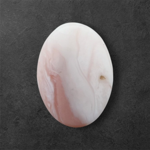 Opal różowy kaboszon 26x19 mm nr 50