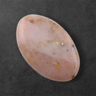 Opal różowy kaboszon 28x18 mm nr 53