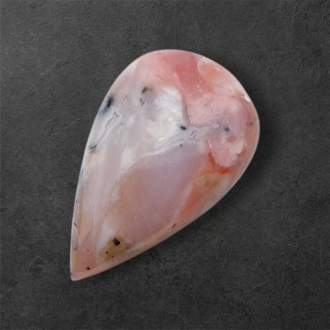 Opal różowy kaboszon 30x18 mm nr 101