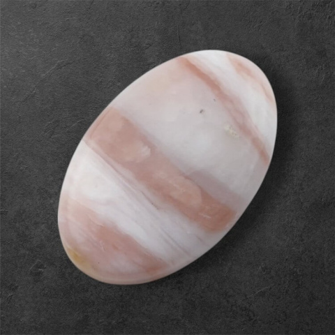 Opal różowy kaboszon 30x19 mm nr 72