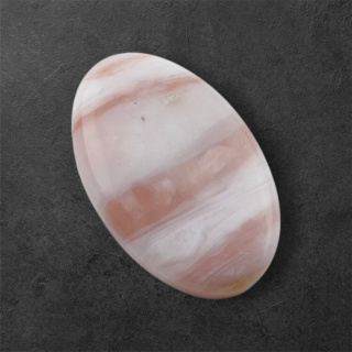 Opal różowy kaboszon 30x19 mm nr 72