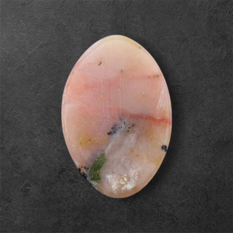 Opal różowy kaboszon 30x20 mm nr 43