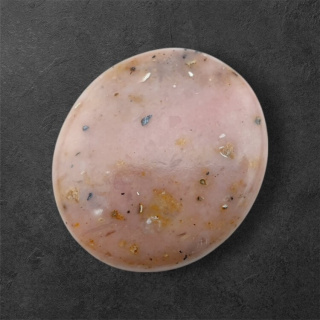 Opal różowy kaboszon 30x26 mm nr 49