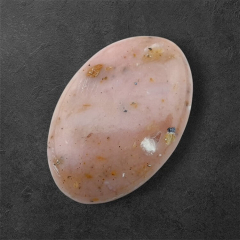 Opal różowy kaboszon 31x21 mm nr 41