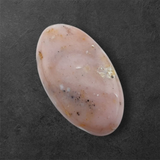 Opal różowy kaboszon 32x19 mm nr 102