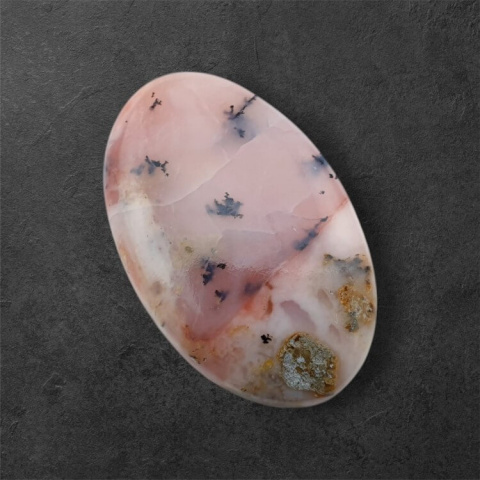 Opal różowy kaboszon 32x20 mm nr 98