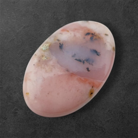 Opal różowy kaboszon 32x21 mm nr 48