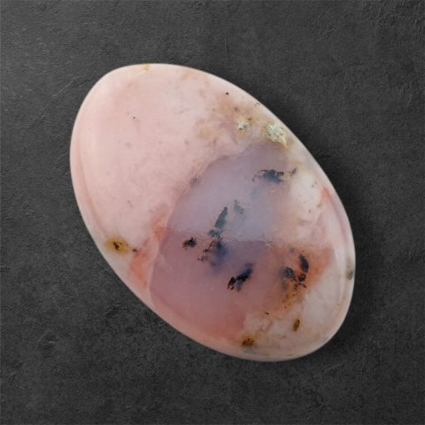 Opal różowy kaboszon 32x21 mm nr 48