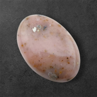 Opal różowy kaboszon 32x22 mm nr 84