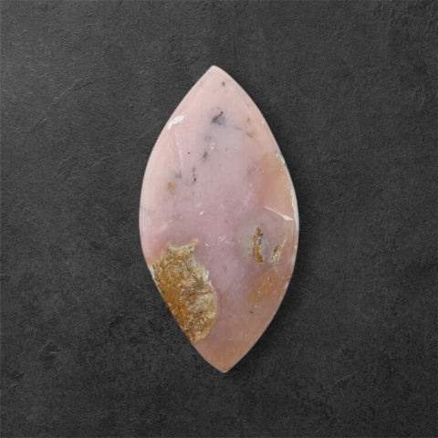 Opal różowy kaboszon 33x17 mm nr 66